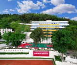 东竞高中环境怎么样？