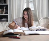 五月花学校电子商务专业的毕业生薪资如何？