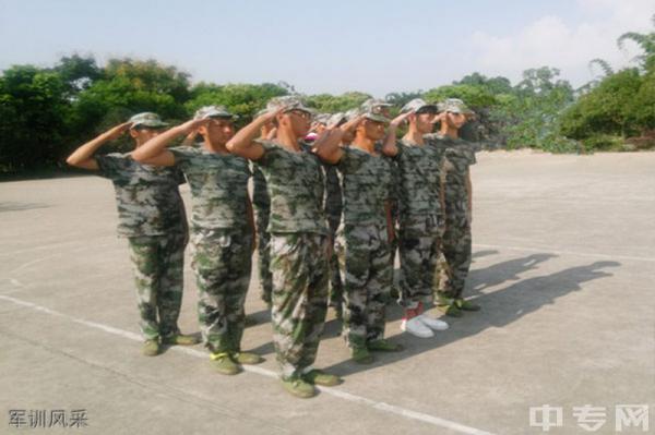 四川蜀都卫生学校(原四川红十字卫生学校)学生实训 四川蜀都卫生学校(原四川红十字卫生学校)学生实训
