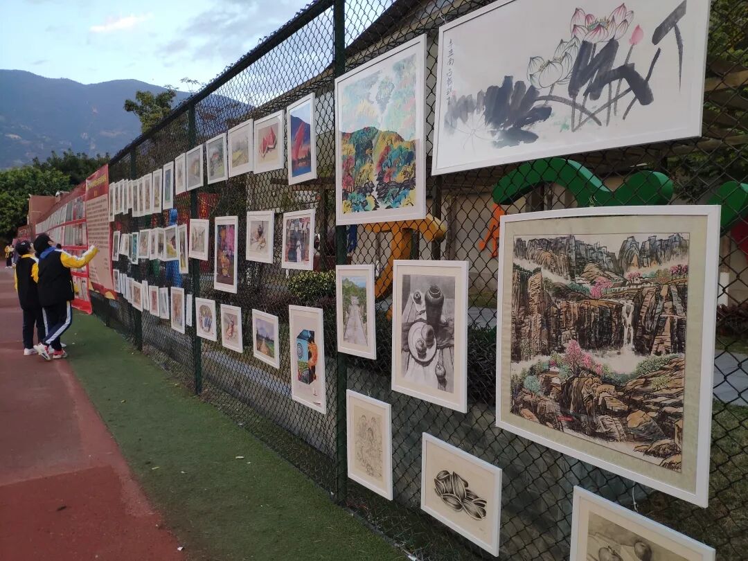 校庆书画展活动 (2).jpg